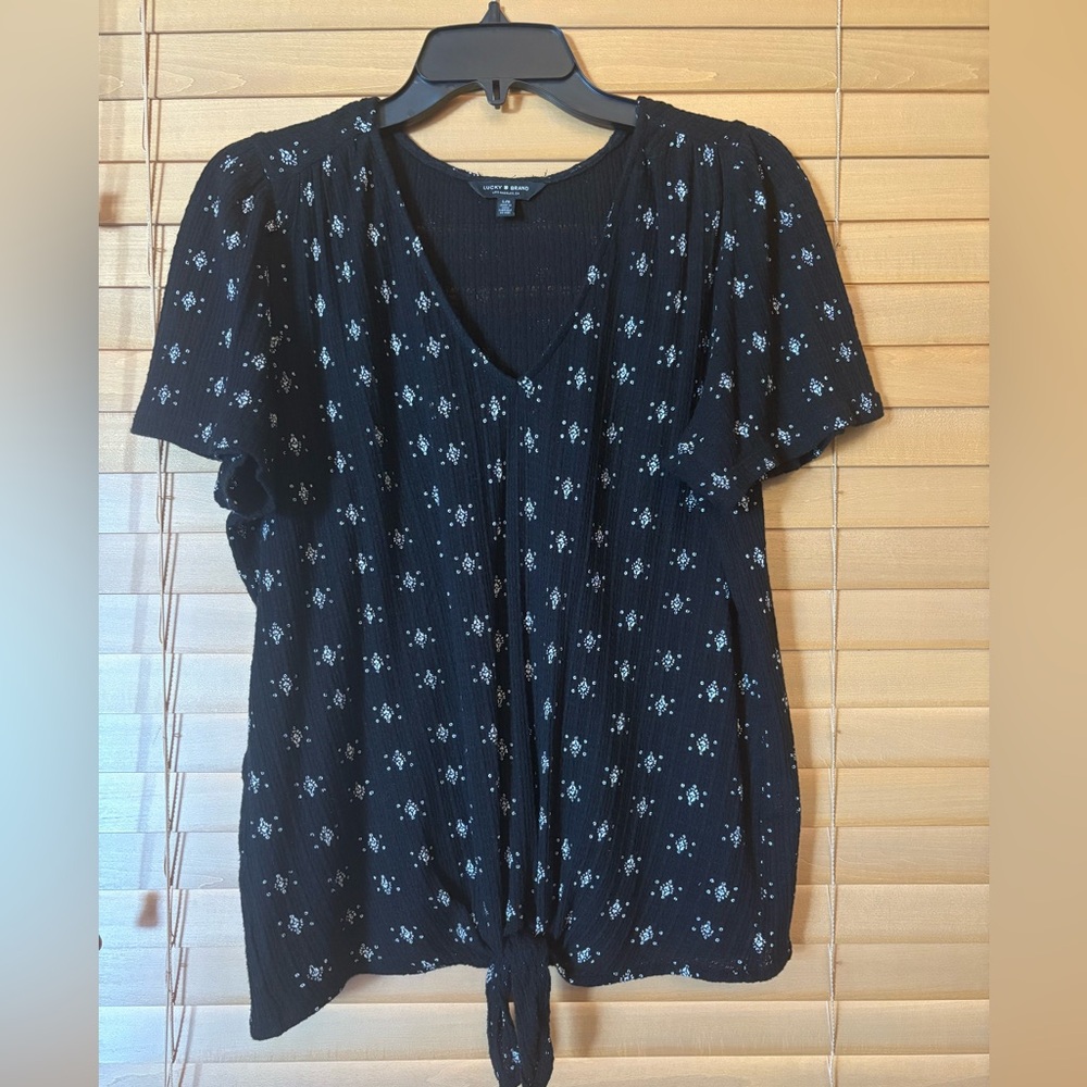 Lucky Brand  Black Tie Front Top Oversized, can fit XL